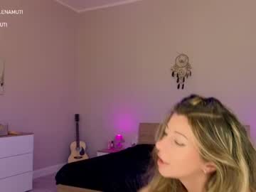 webcam girl lenamuti live cam image #6210765