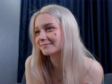 webcam girl cassie130505 live cam image #6737097