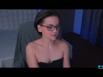webcam girl tiffanyriox live cam image #2690309