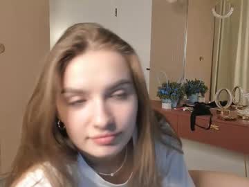 webcam girl loradutt live cam image #7082262
