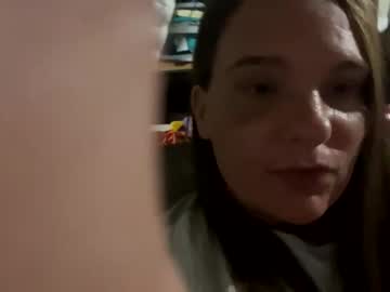 webcam girl luckyducks479321 live cam image #5374231