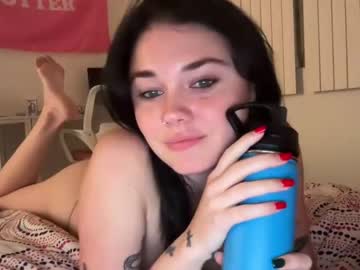 webcam girl queencassidyy live cam image #6093214