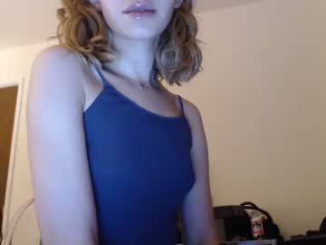 webcam tranny novafrey live cam image #3342760