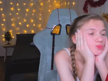 webcam girl kylie_mine live cam image #3327848