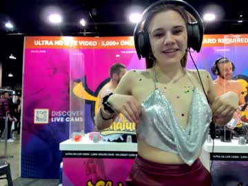 webcam couple rose_carter live cam image #1719602