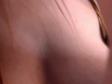 webcam girl annaliese_bach live cam image #2674522