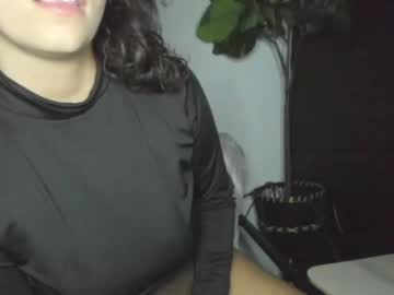 webcam girl lilbeccaxo live cam image #3206433