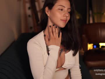 webcam girl effyloweell live cam image #2817680