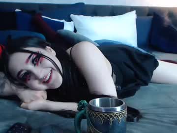 webcam girl charlotte_germanotta_ live cam image #5594169