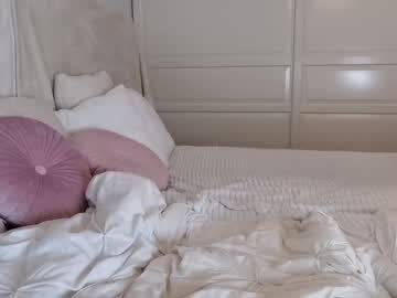 webcam girl lilemilyy live cam image #6604874
