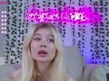 webcam girl shycinderella live cam image #4496696