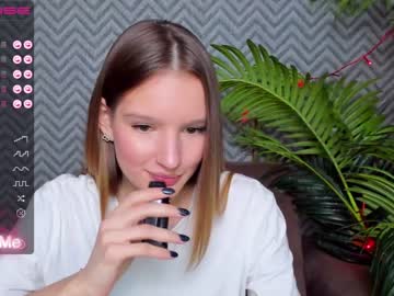 webcam girl aylin_cute live cam image #3458007