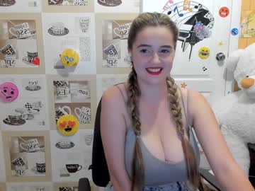 webcam girl emmika_ live cam image #2335247