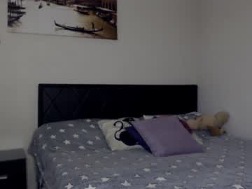 webcam girl hugetittiesgerda live cam image #3179808