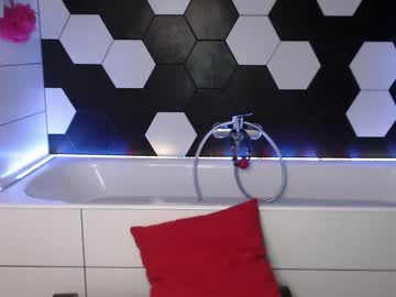 webcam man lillariss live cam image #1594417