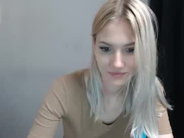 webcam girl gilliana_mo live cam image #480249