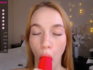 webcam girl alice_lady2020 live cam image #5433710