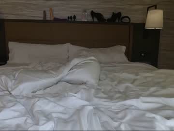webcam couple ari_lovexo live cam image #598124