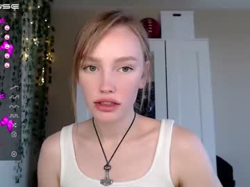 webcam girl marie_blue1 live cam image #2038277