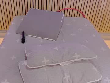 webcam girl little_effy18 live cam image #6142057
