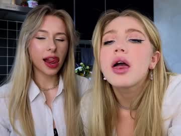 webcam girl yononeey live cam image #6607553