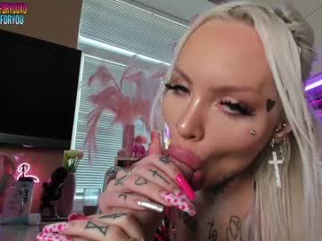 webcam girl 2badforyou live cam image #1608361
