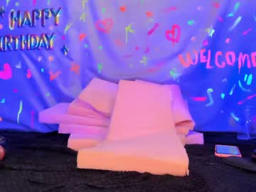 webcam girl candy_deep_throatdg live cam image #3123168