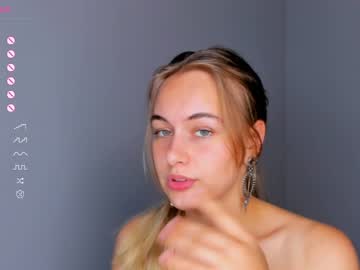 webcam girl lindamildreda live cam image #5120975