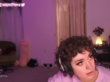 webcam girl evelynpiers live cam image #2781761