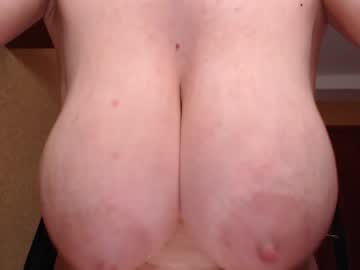 webcam girl incrediblyomelia live cam image #5089379