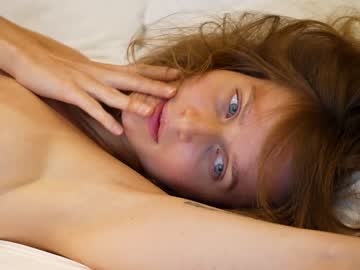 webcam girl ellaa91 live cam image #2320493
