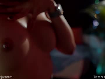 webcam girl alejastorm live cam image #5180165