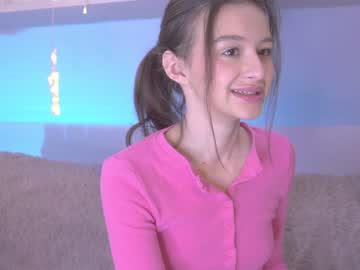 webcam girl sh1nyemy live cam image #3385928
