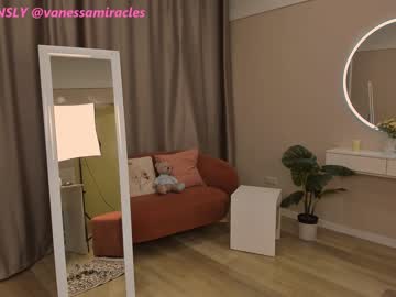 webcam girl chloe_catherine_mykers live cam image #5380232