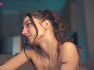 webcam girl angels_kiss live cam image #3822655