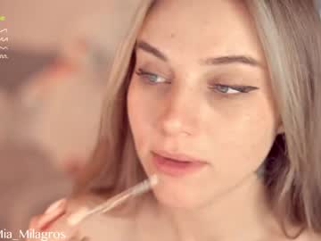 webcam girl mia_milagros live cam image #5316466