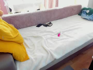 webcam girl _funsize_ live cam image #3764692