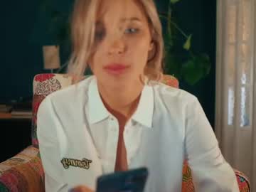 webcam girl kirsten_xxx live cam image #3806277