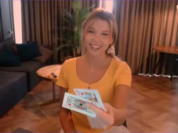 webcam girl bitter_moon live cam image #4114158