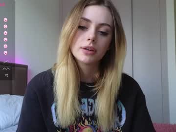 webcam girl sky_magic live cam image #6734851