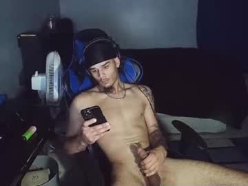 webcam man kylewhitedgs live cam image #3171020