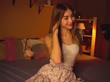 webcam girl cuteelsa_ live cam image #6143592