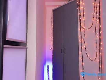 webcam girl reebeeca live cam image #3436622