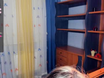 webcam girl deliaderrick live cam image #6492413