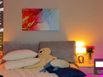 webcam girl your__voice live cam image #2636679