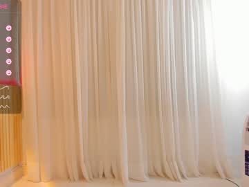 webcam girl little_effy18 live cam image #5343249