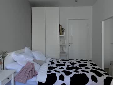 webcam girl silver_gin live cam image #6939984