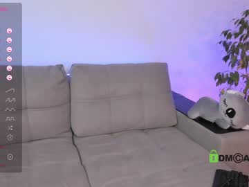 webcam girl lonelyflowerr live cam image #6497313