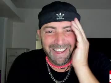 webcam man whaaaaaaaat live cam image #2896633