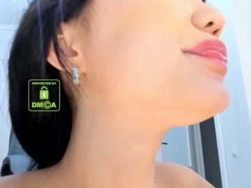 webcam girl lee_yoona live cam image #639562